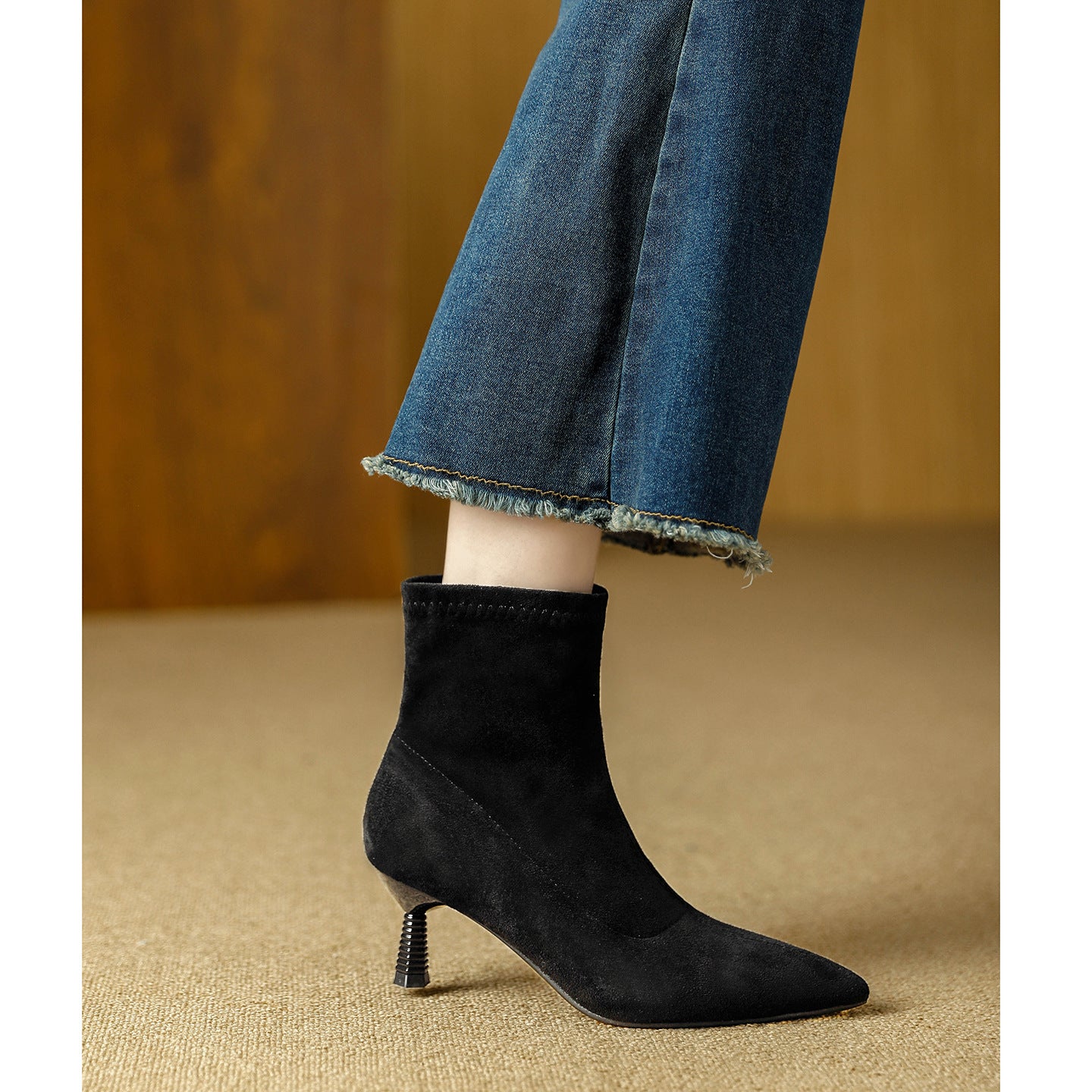 尖头切尔西女靴法式绒面咖色靴子女中筒靴