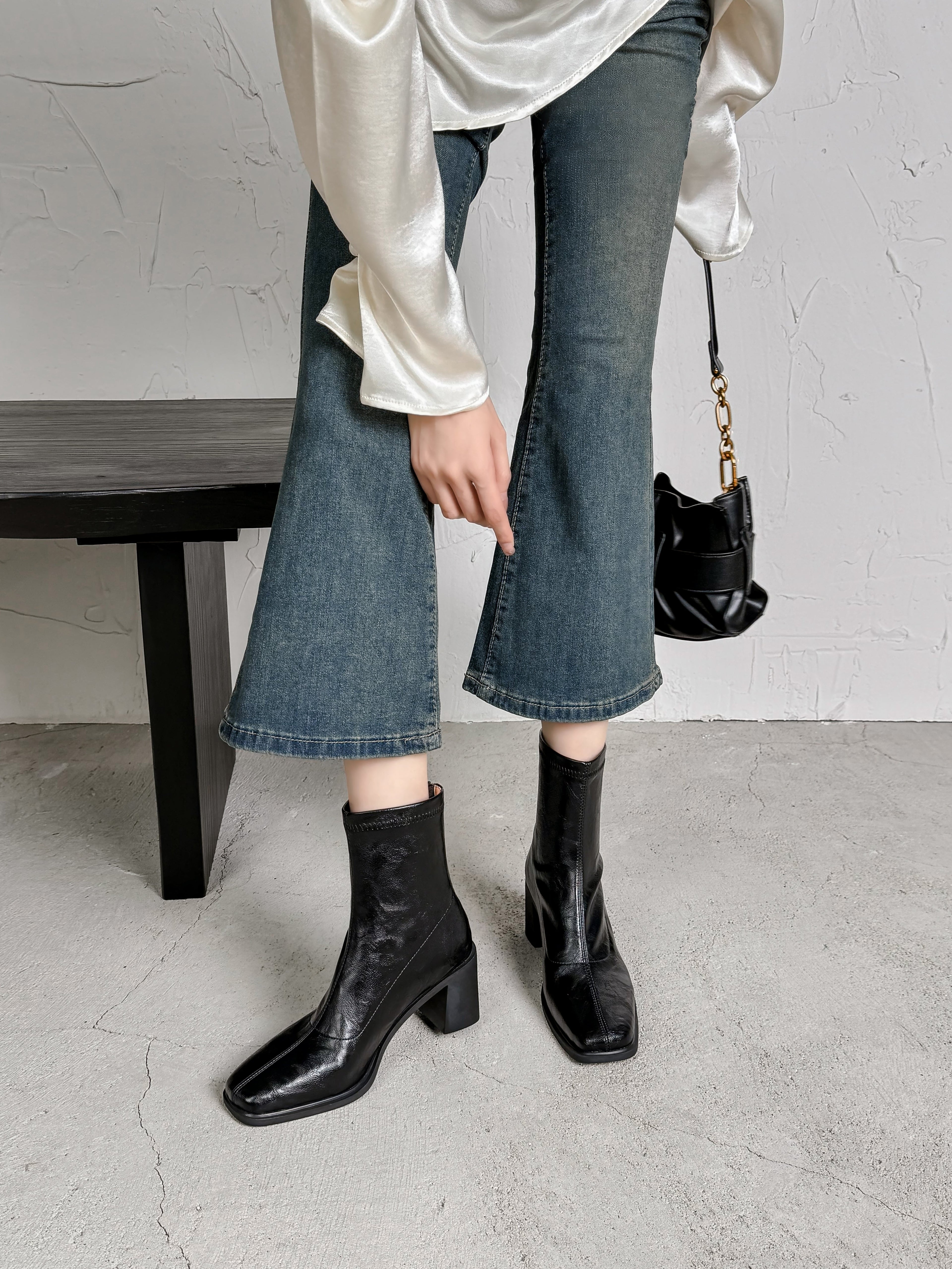 [Moloershow] 아리아 빈티지 스판 삭스 앵클부츠 - 블랙 (6.5cm)