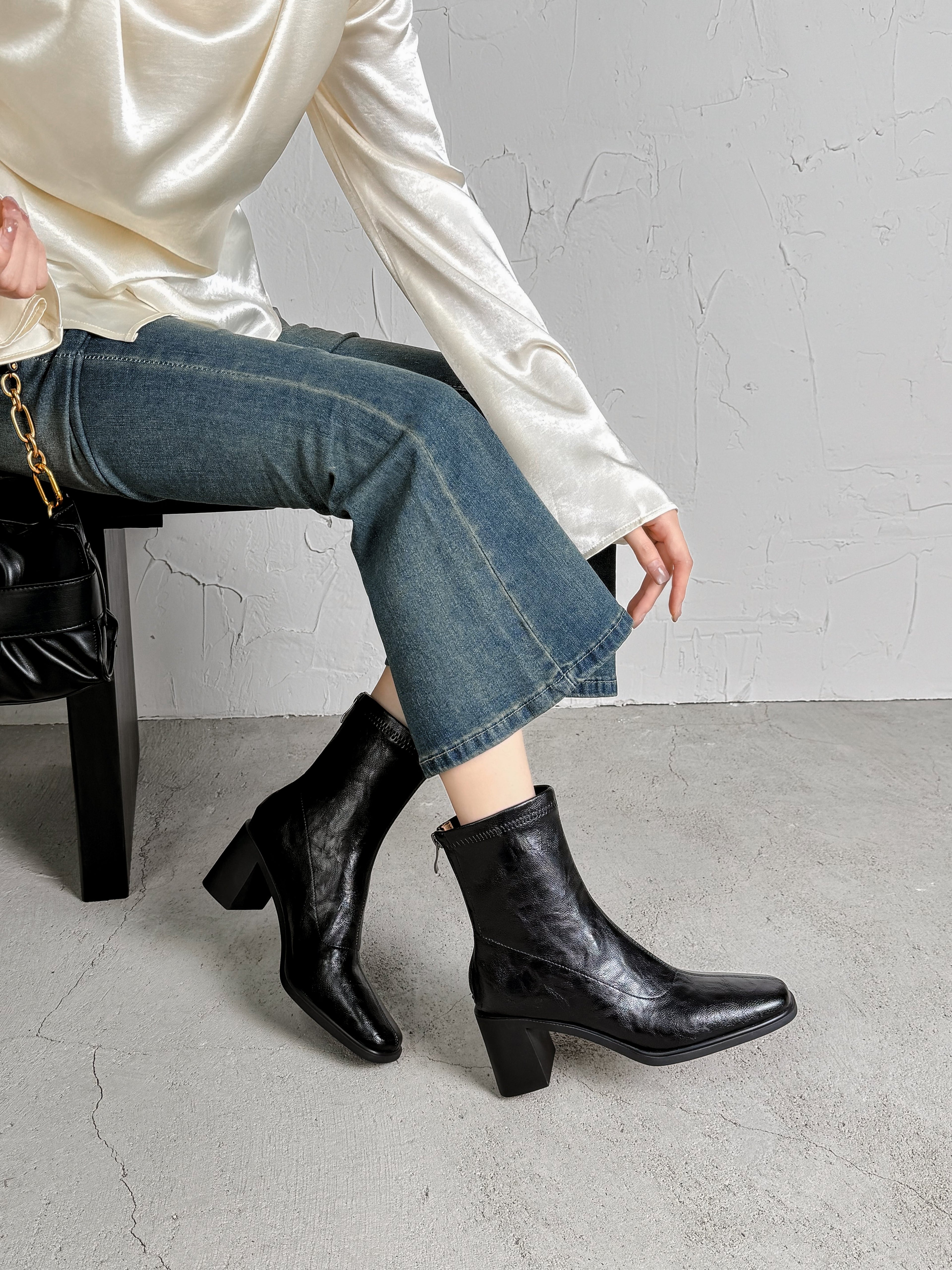 [Moloershow] 아리아 빈티지 스판 삭스 앵클부츠 - 블랙 (6.5cm)