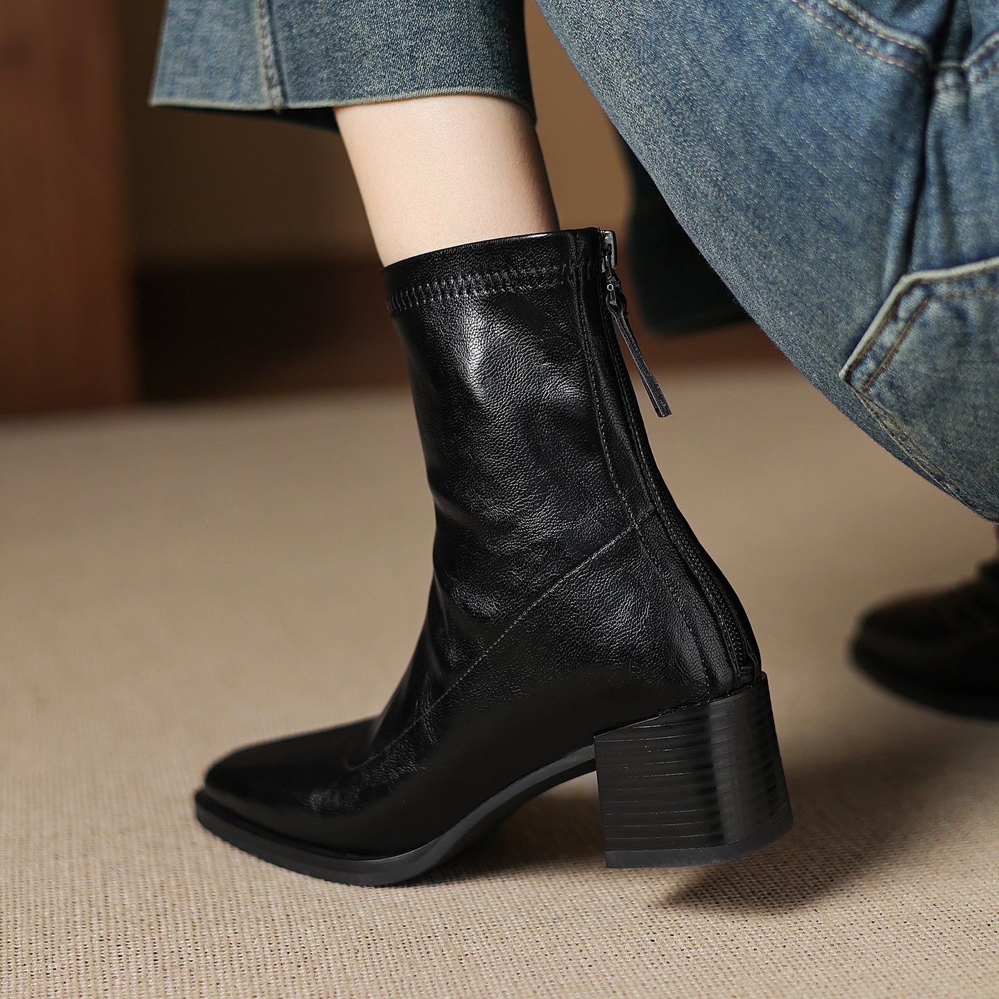 [Moloershow] 벨라 스퀘어토 스판 5cm 슬림핏 앵클부츠 (기본/기모)