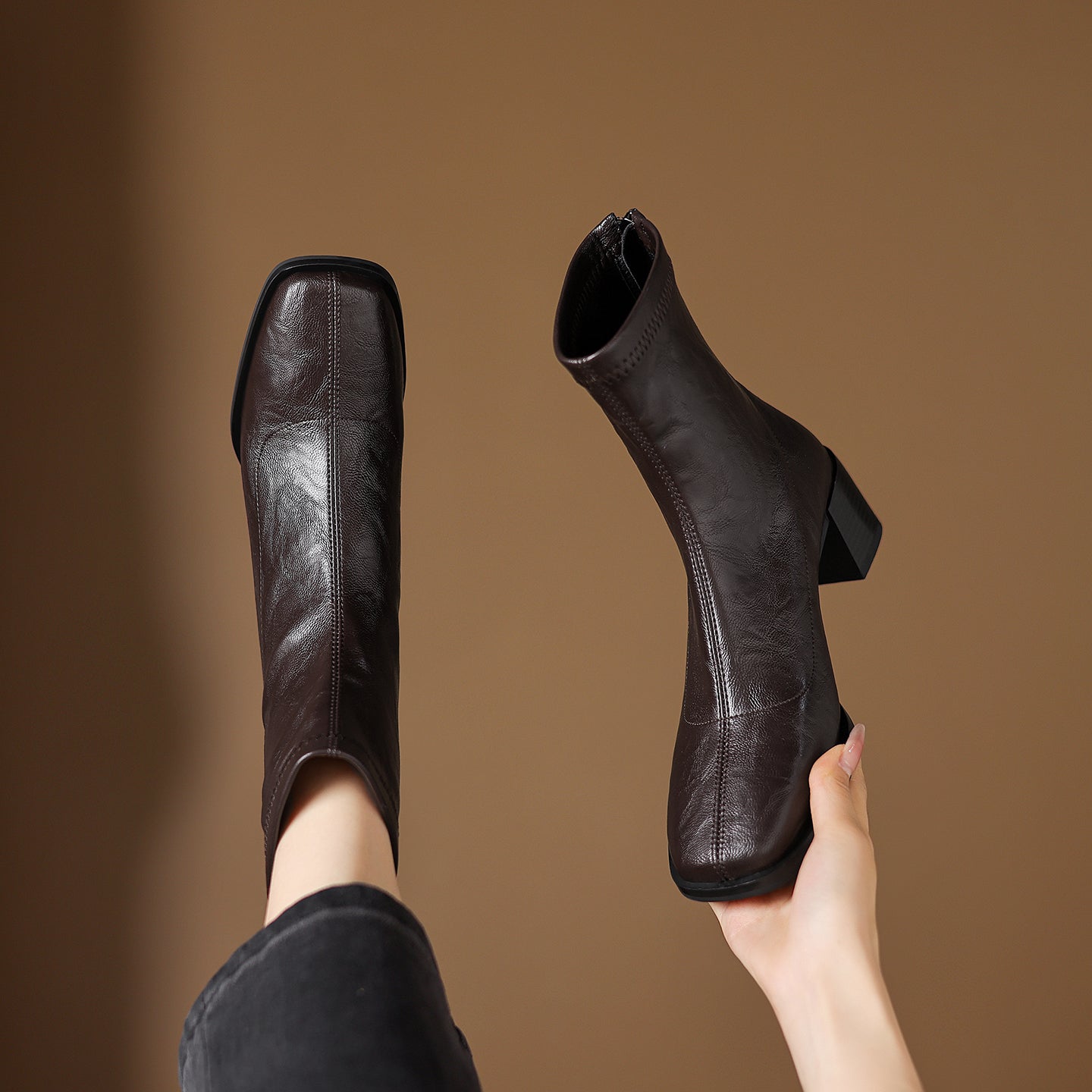 [Moloershow] 벨라 스퀘어토 스판 5cm 슬림핏 앵클부츠 (기본/기모)