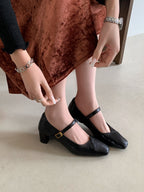 [Moloershow] 클라라 리얼 양가죽 스퀘어토 5.5cm 메리제인 펌프스