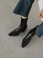 [Moloershow] 엘리나 양가죽 포인티드토 슬림핏 백지퍼 앵클부츠 (6.5cm)