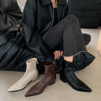 [Moloershow] 프레이야 포인티드토 스판 2.5cm 로우힐 슬림핏 부츠