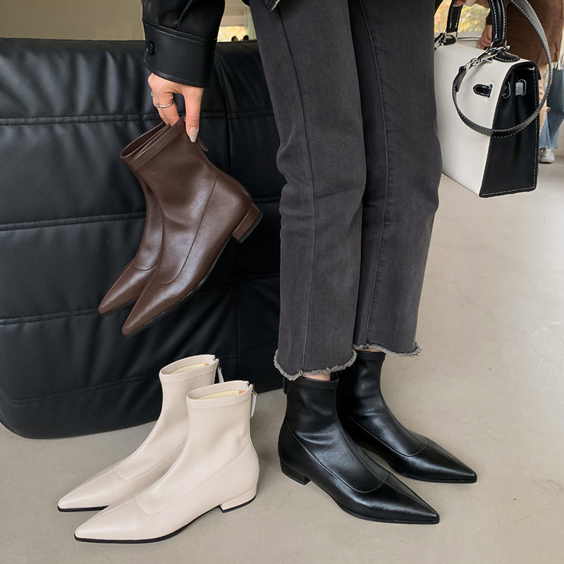 [Moloershow] 프레이야 포인티드토 스판 2.5cm 로우힐 슬림핏 부츠