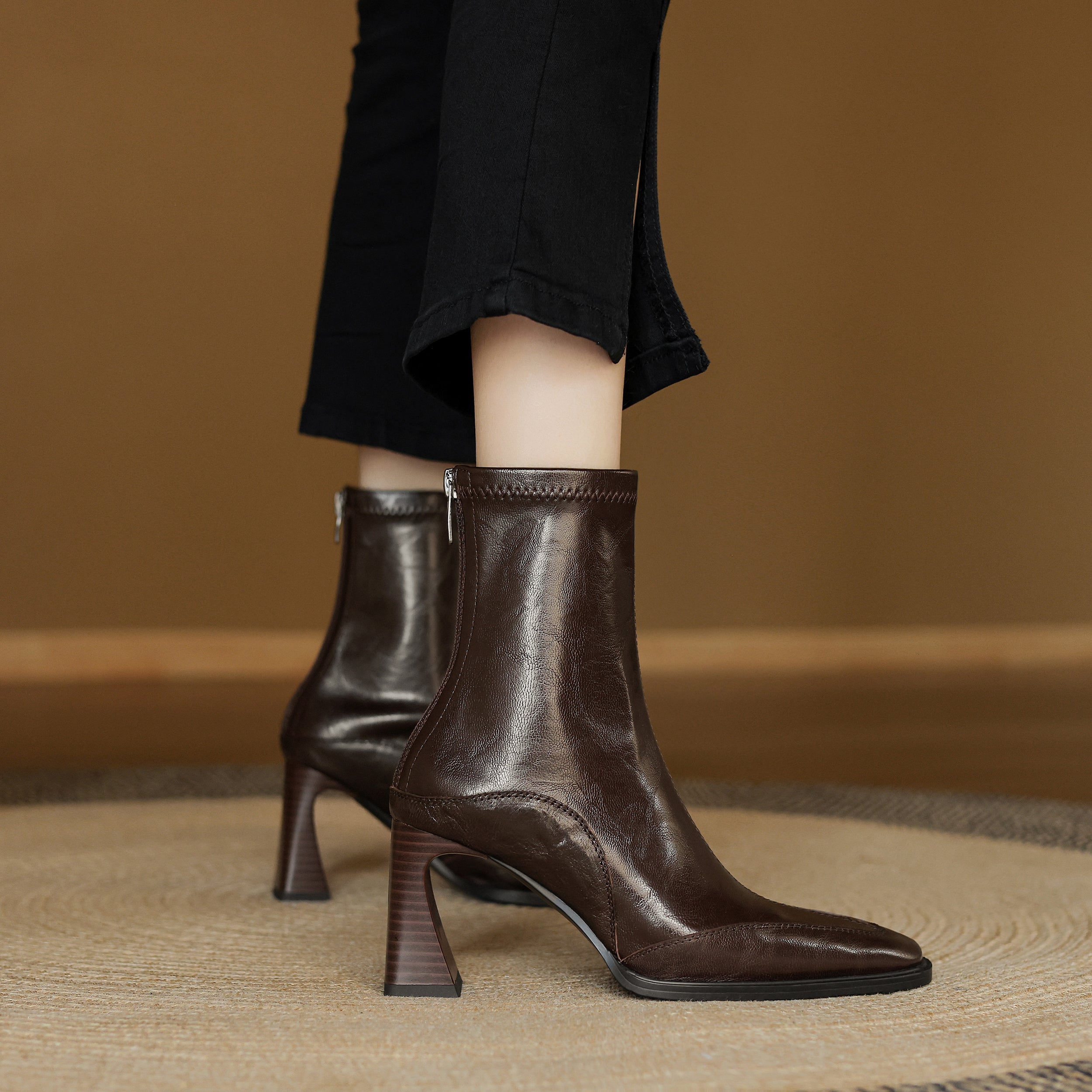 [Moloershow] 이사벨라 수제 양가죽 스퀘어토 7.5cm 고굽 부츠