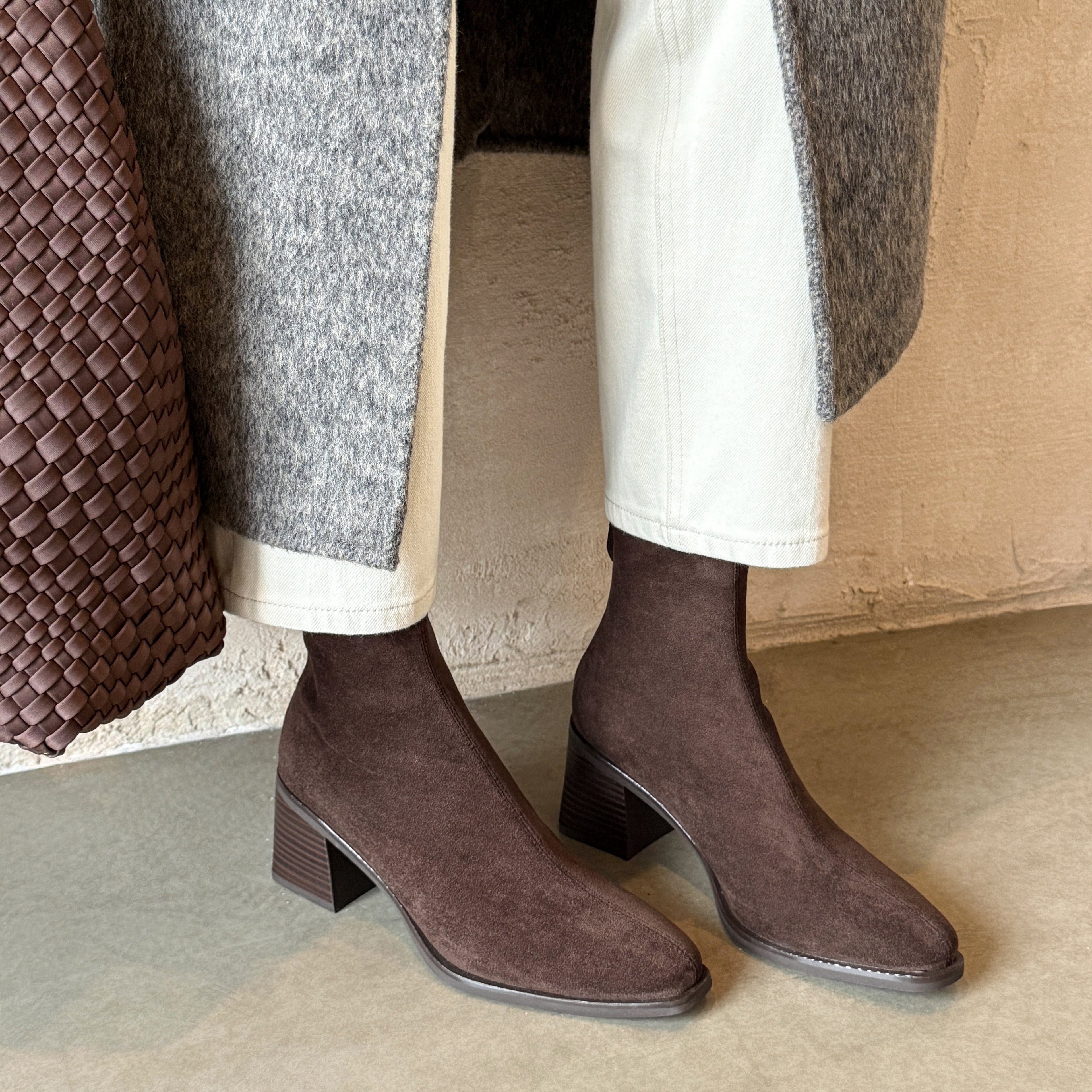 [Moloershow] 카이아 스웨이드 스퀘어토 6.5cm 스판 슬림핏 부츠