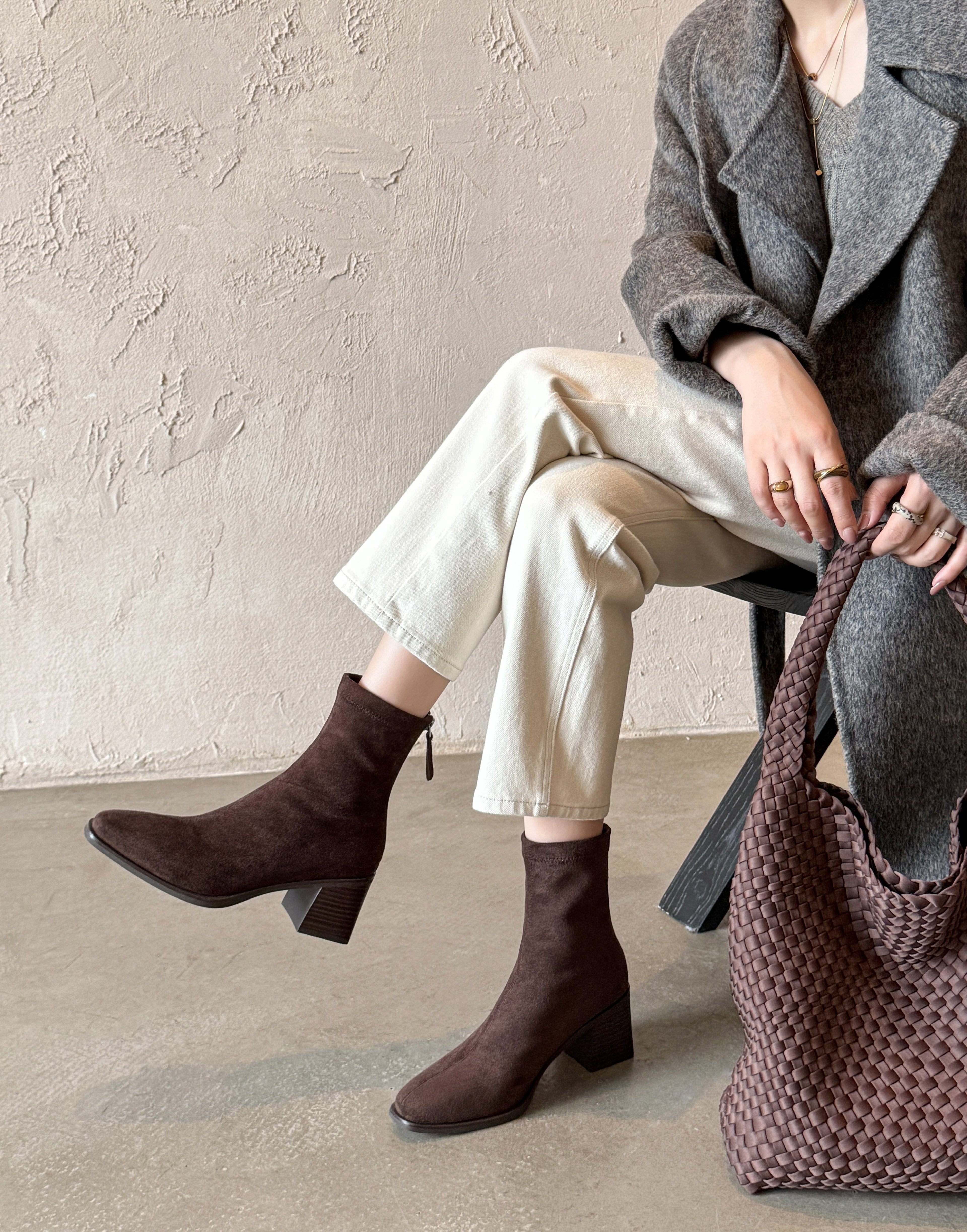 [Moloershow] 카이아 스웨이드 스퀘어토 6.5cm 스판 슬림핏 부츠