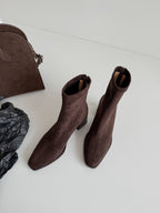 [Moloershow] 카이아 스웨이드 스퀘어토 6.5cm 스판 슬림핏 부츠