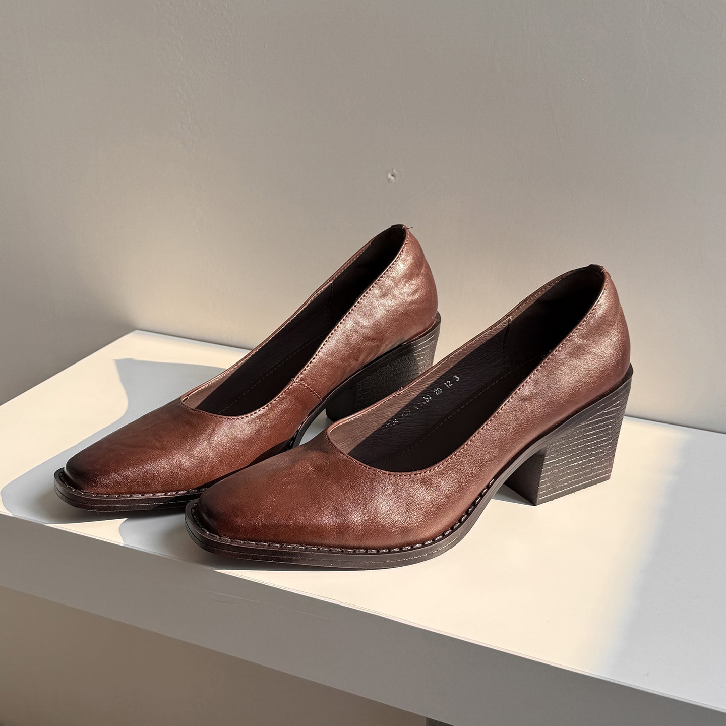 르 마레(Le Marais) 스퀘어 블록 펌프스 - 브라운