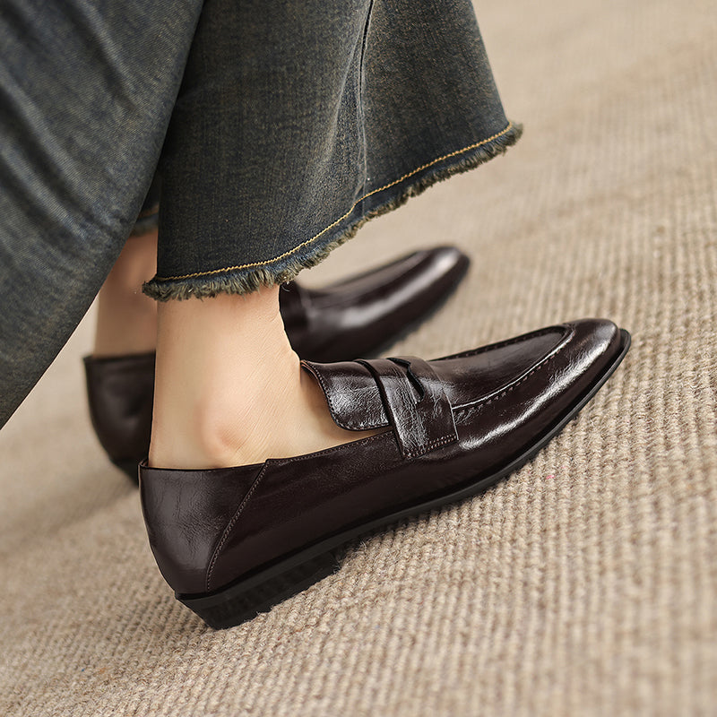 [M120] 레아 뮤즈(Lea Muse) 클래식 포인티드 가죽 로퍼 - 2cm 브라운