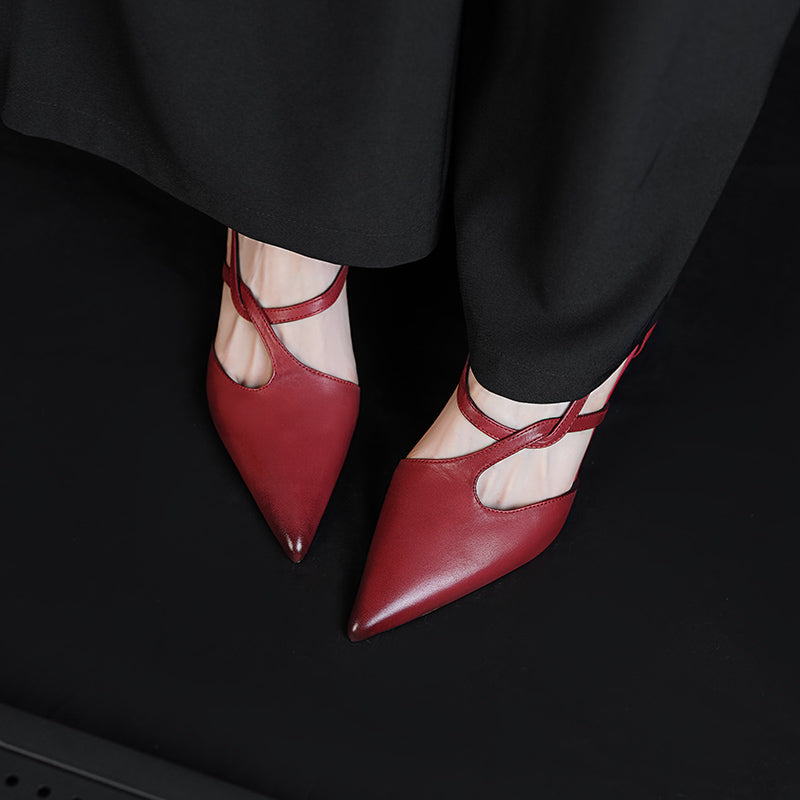 [M139] 마르벨(Marvelle) 뾰족팁 컷아웃 스트랩 미들힐 슈즈 5.5cm - 레드