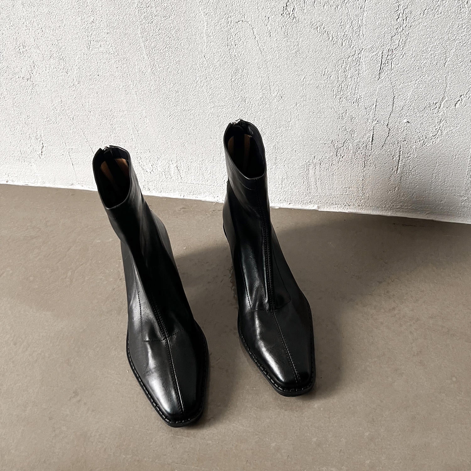 [Moloershow] 노라 프리미엄 소가죽 스퀘어토 5.5cm 앵클부츠