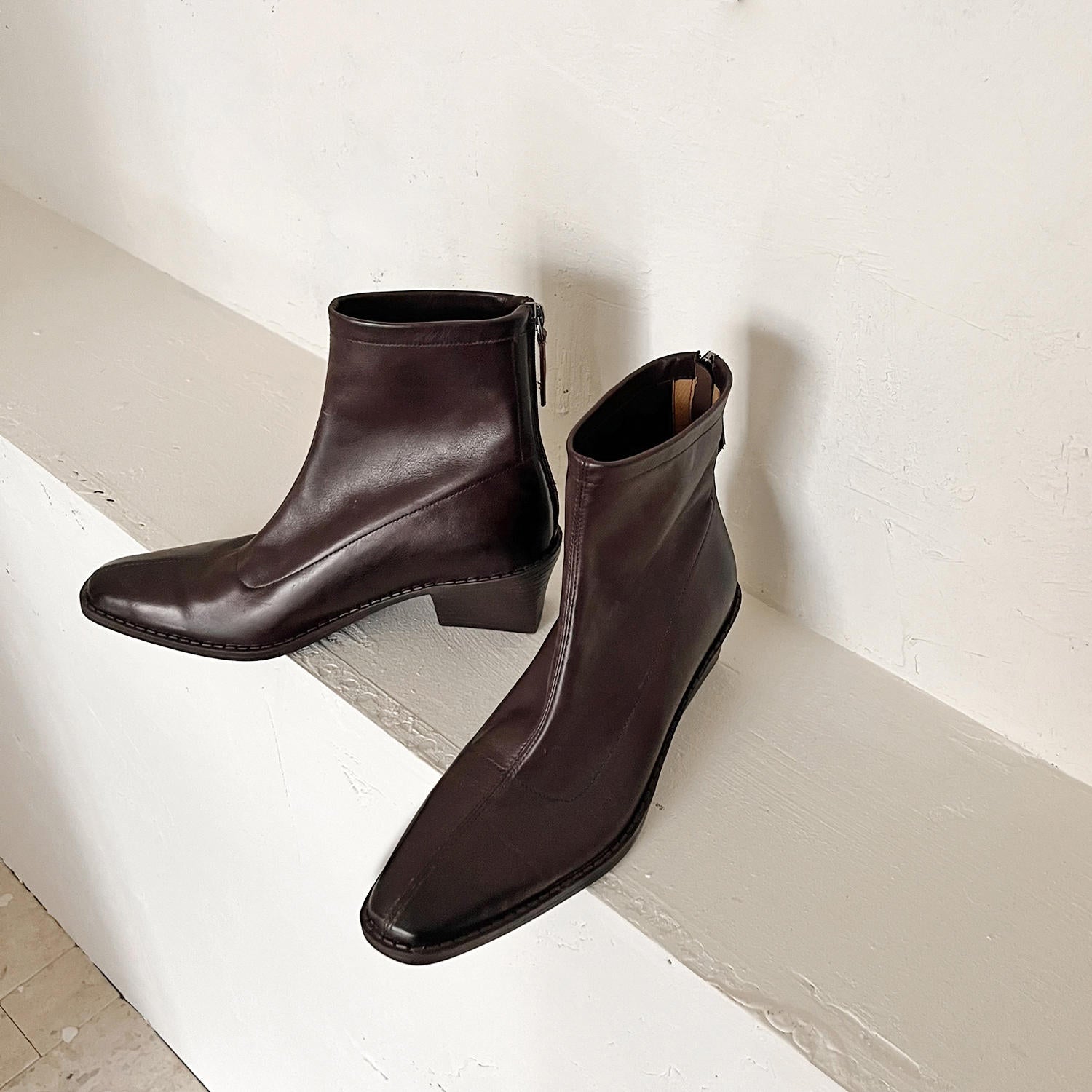 [Moloershow] 노라 프리미엄 소가죽 스퀘어토 5.5cm 앵클부츠