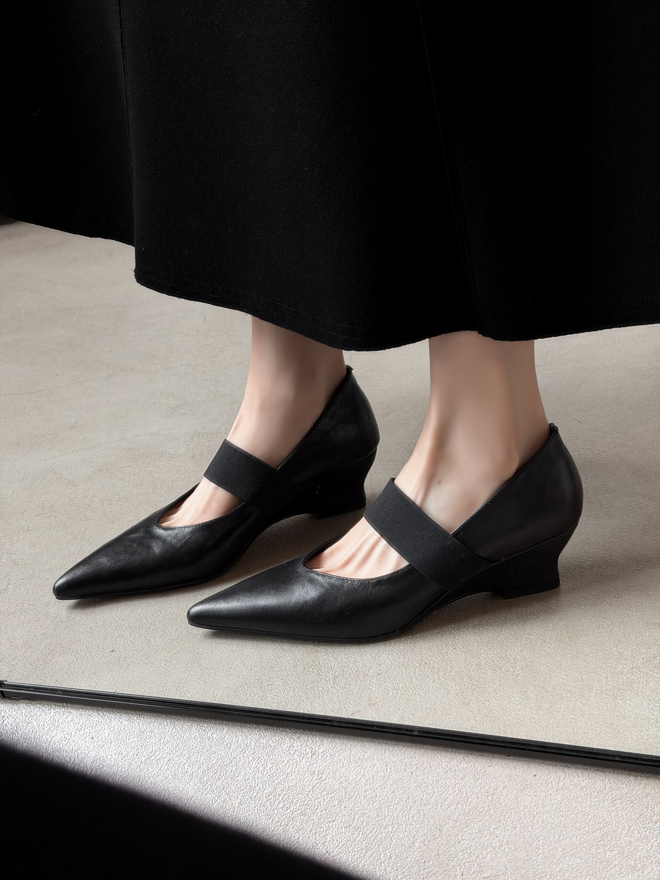 [M114] 오데뜨(Odette) 클래식 슬링백 펌프스 - 블랙